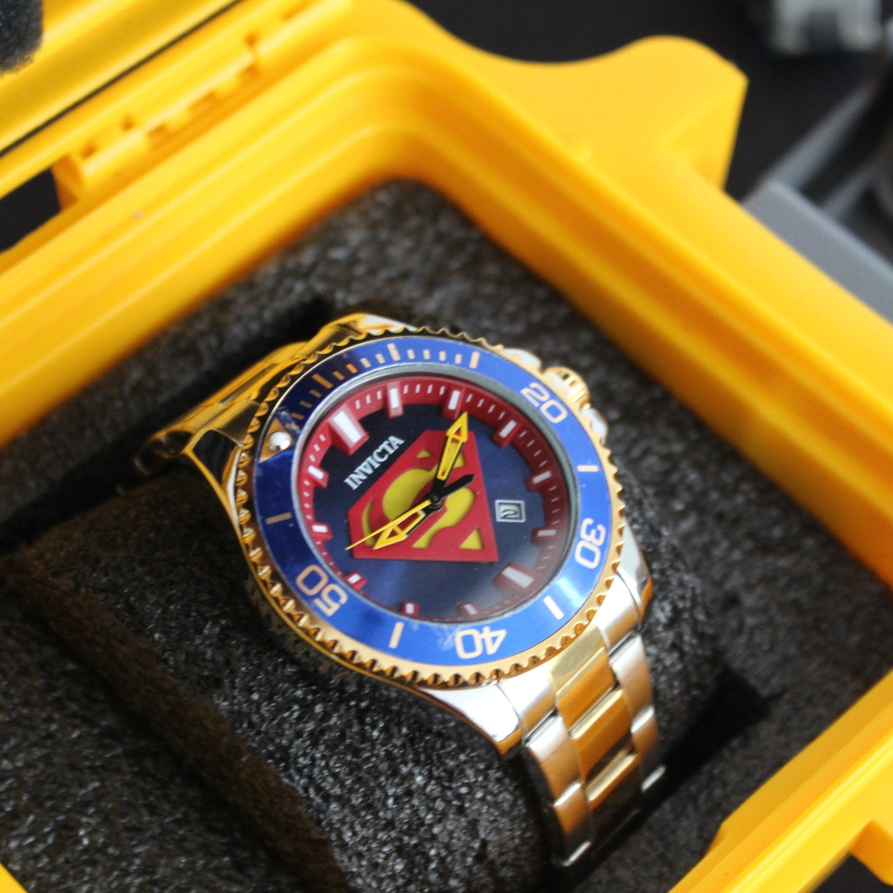 INVICTA SUPERMAN PARAHOMBRE REF-BI